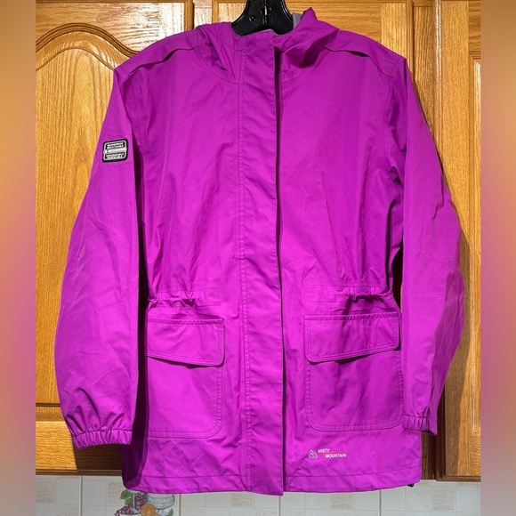Misty Mountain Women's Waterproof Fuschia Rain Jacket Size Medium Like New - Picture 1 of 12